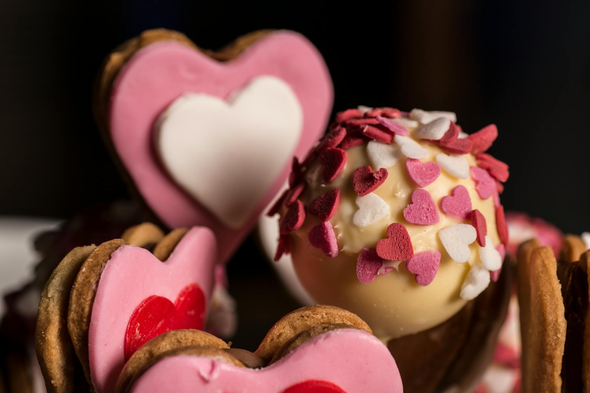 Ástarpungar (Love Balls)