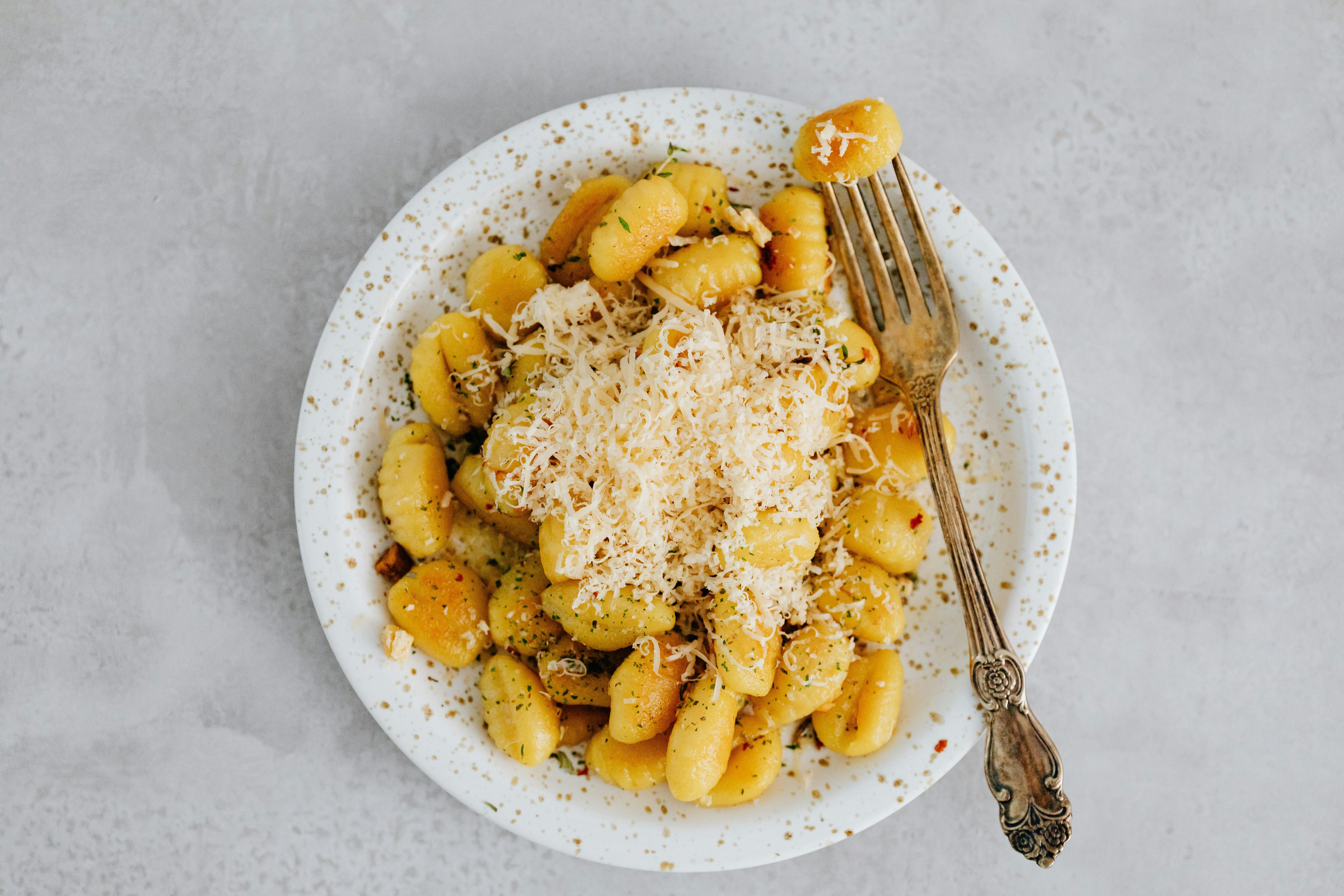 Basbousa (بسبوسة)