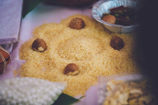 Bebi (Pronounced: ɛbi) (Sweet rice balls)