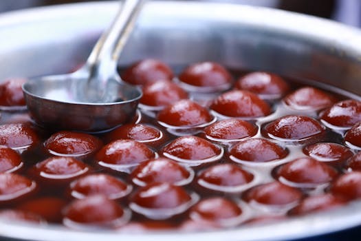 Gulab Jamun (गुलाब जामुन)